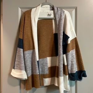Main Strip Plaid Cardigan
